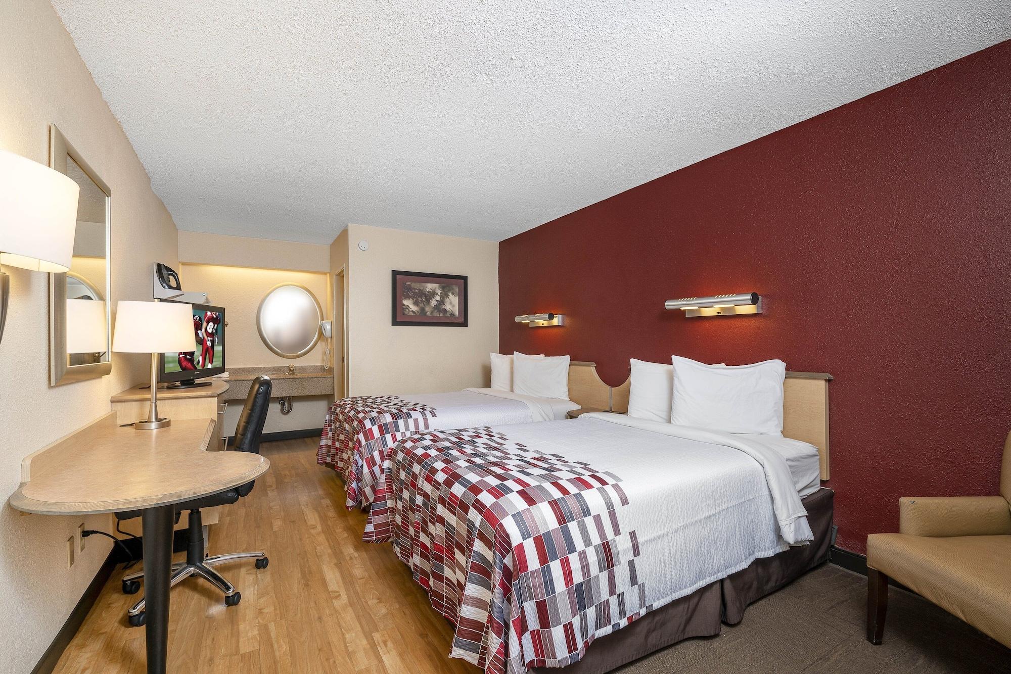 Red Roof Inn Louisville Expo Airport Екстериор снимка